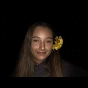 Meet your Posher, Julia